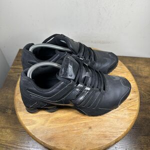 Nike Shox NZ Shoes Womens Size 10 Black Triple Black Running 639657-020 Sneakers